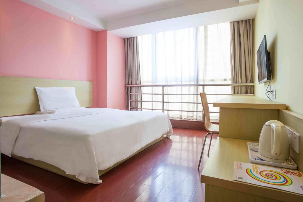 7Days Inn Guiyang Posts And Telecommunications Building Værelse billede