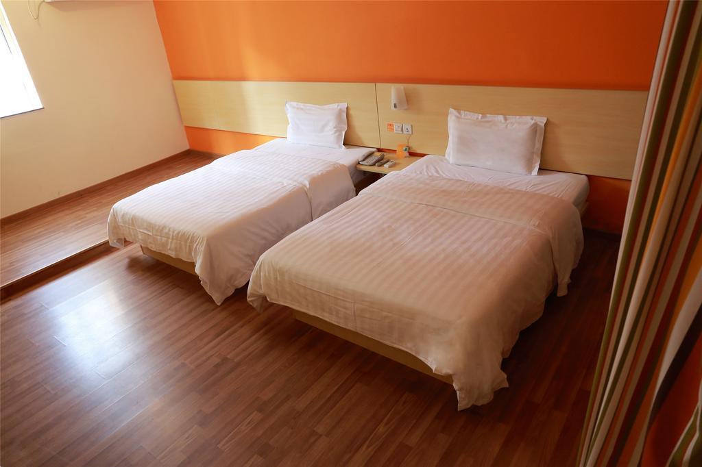 7Days Inn Guiyang Posts And Telecommunications Building Eksteriør billede